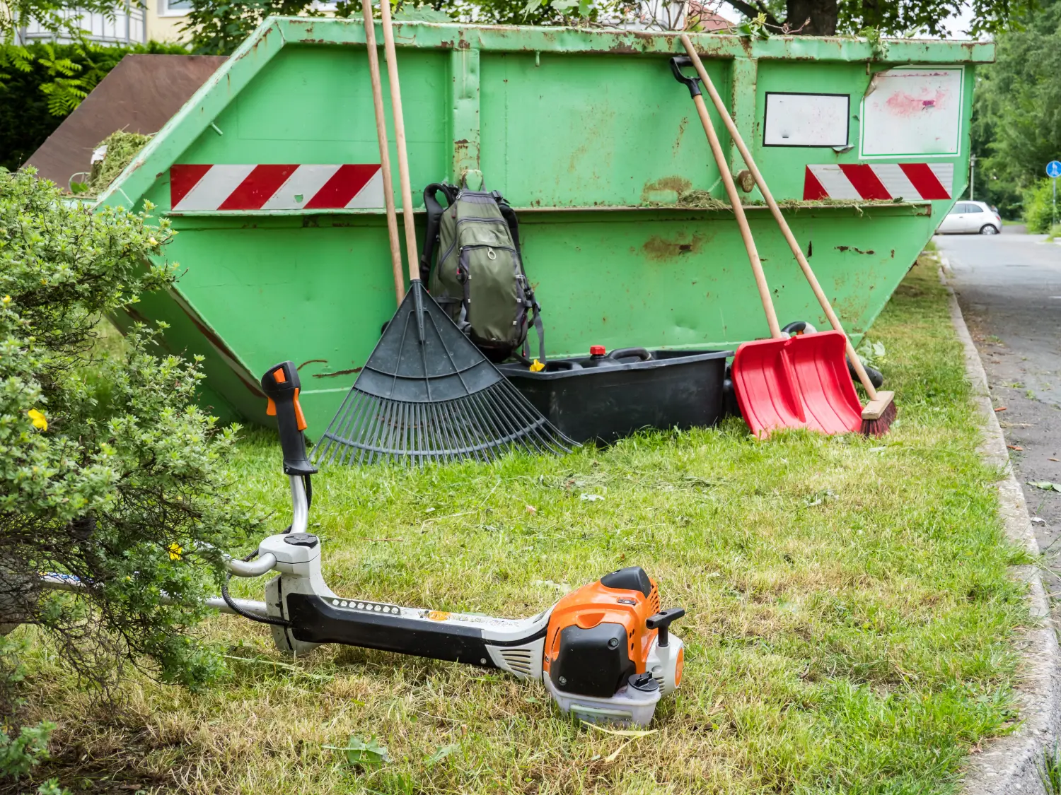 Mäh- und Mulcharbeiten von Greenscape Landschaftsbau & Gartenpflege